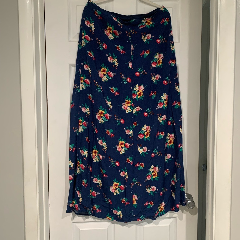 Floral maxi skirt